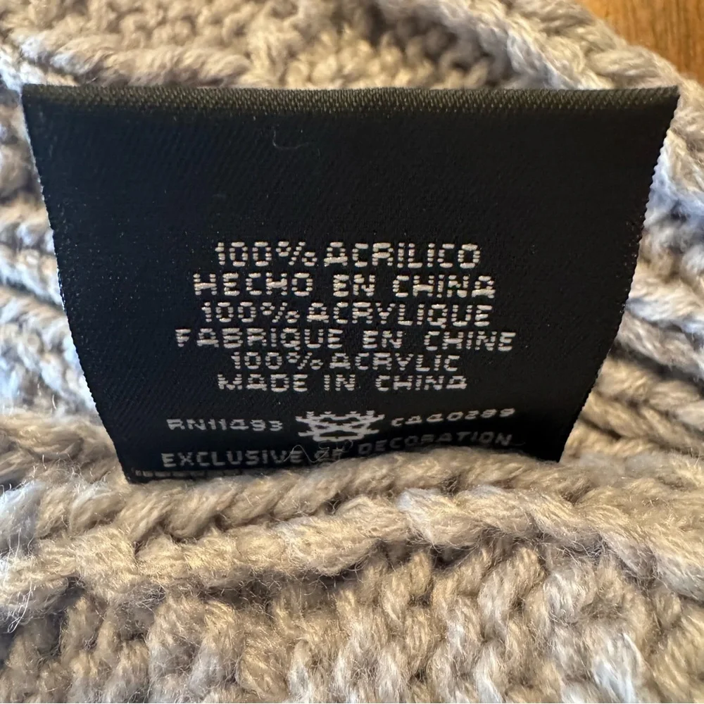 Buffalo Bills Womens Gray Knit Brim Beanie Hat New Era NFL Cable Knit Winter Cap